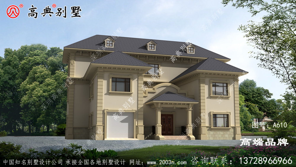 屋顶层次分明,坡度明显,给房屋增添了一丝高端